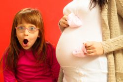 Как правильно сказать ребенку о беременности: будет братик или сестричка. Как подготовить первого ребенка к рождению второго и чего ждать