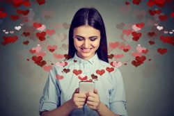 Как признаться девушке в любви: лично или в ВК, что сделать лучше и красивее – советы психолога